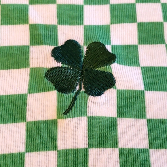 Mighty Fine Green Checkered Cinch Side Baby Doll Tee w/Embroidered Shamrock SZ M - Picture 6 of 7